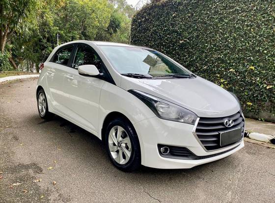 HYUNDAI HB20 1.6 COMFORT PLUS 16V FLEX 4P AUTOMÁTICO